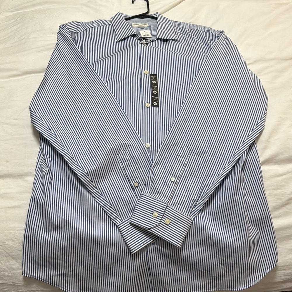 Banana Republic Dress Shirt Blue and White striped 
Non Iron Slim Fit XL 17-17.5